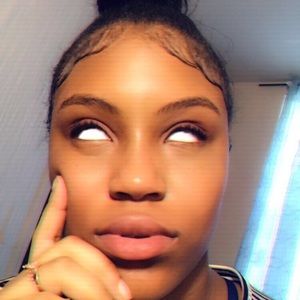 Meet your Posher, Anne